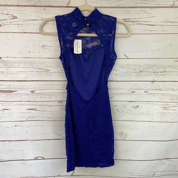 Windsor XS Royal Blue Floral Lace High Mock Neck Sleeveless Backless Mini Dress - Picture 4 of 6